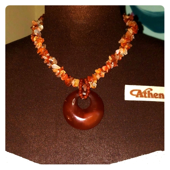 Coral red agate necklace - Picture 1 of 4